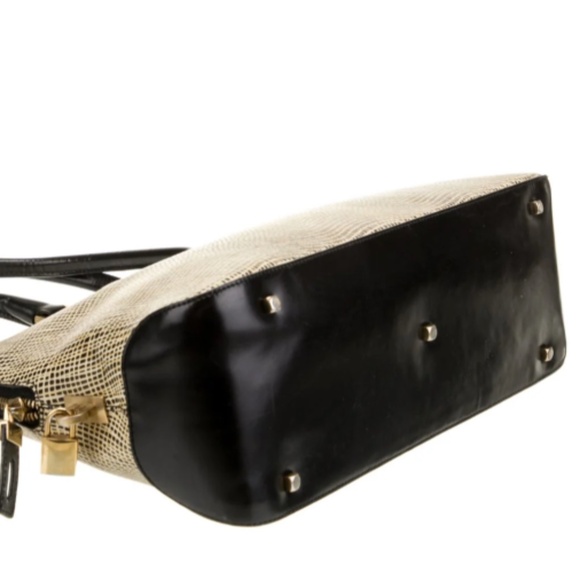 Salvatore Ferragamo Leather Shoulder Bag - Picture 3 of 4